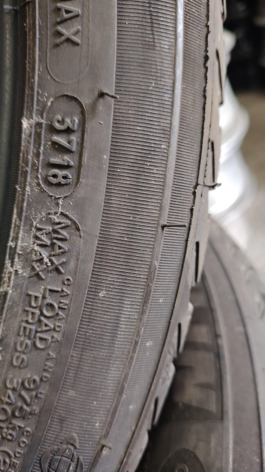 295/35 R21 Michelin Latitude Alpin – Invernali DOT 2018 – Battistrada 80%