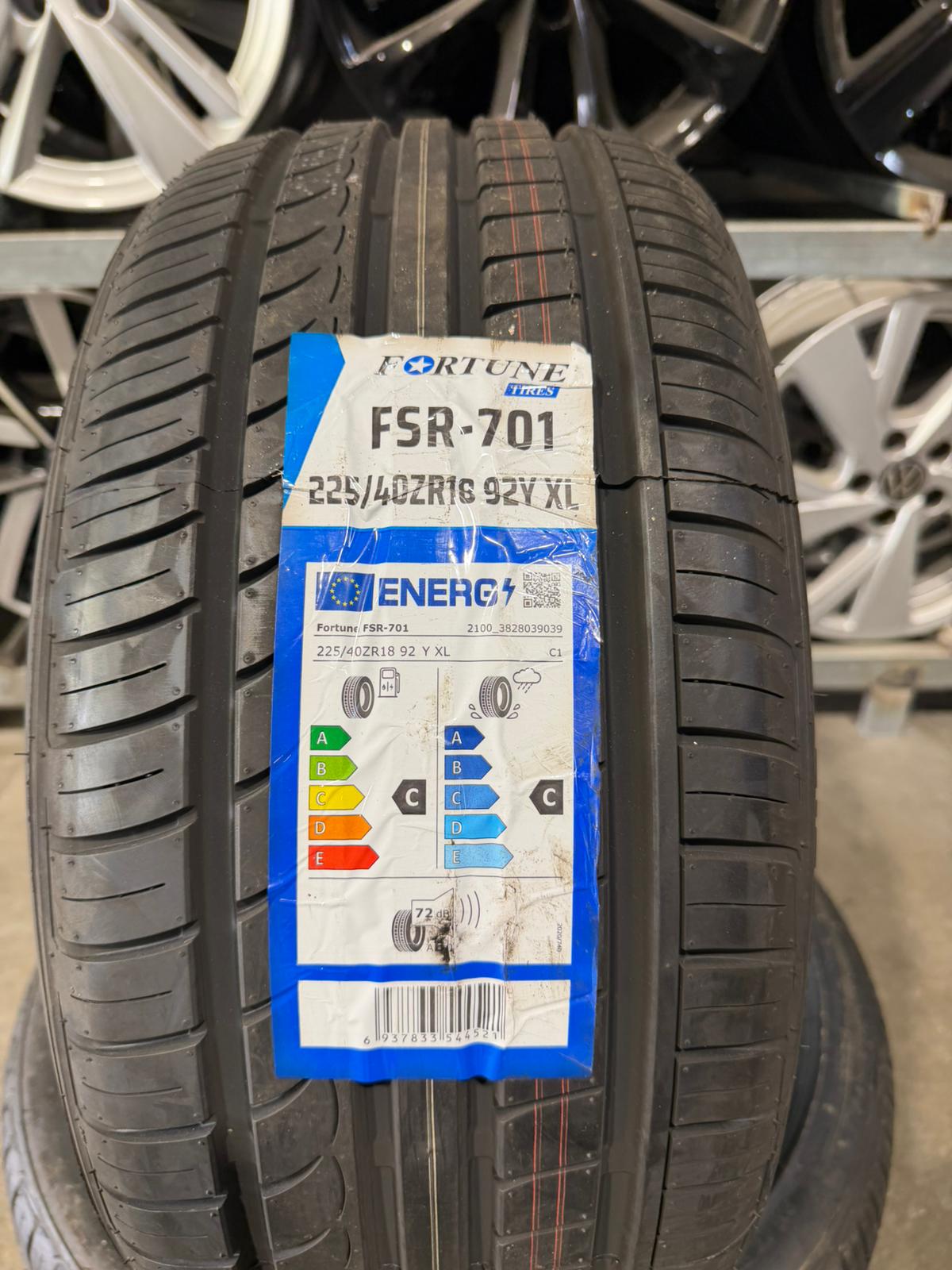 225/40R18 FORTUNE FSR701 92YXL