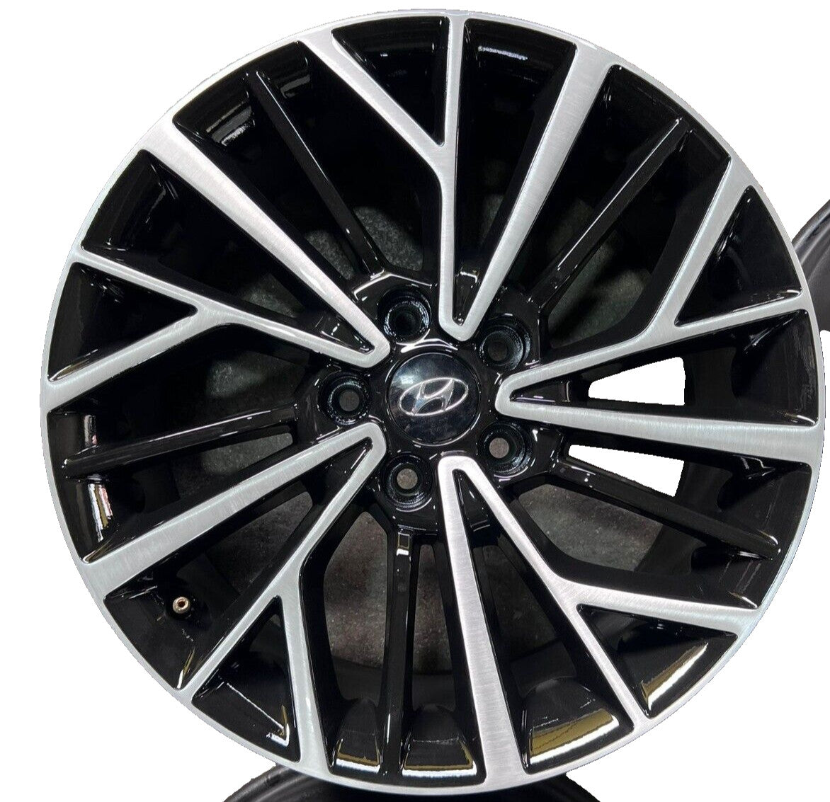 set 4 CERCHI HYUNDAI TUCSON 18 ORIGINALI