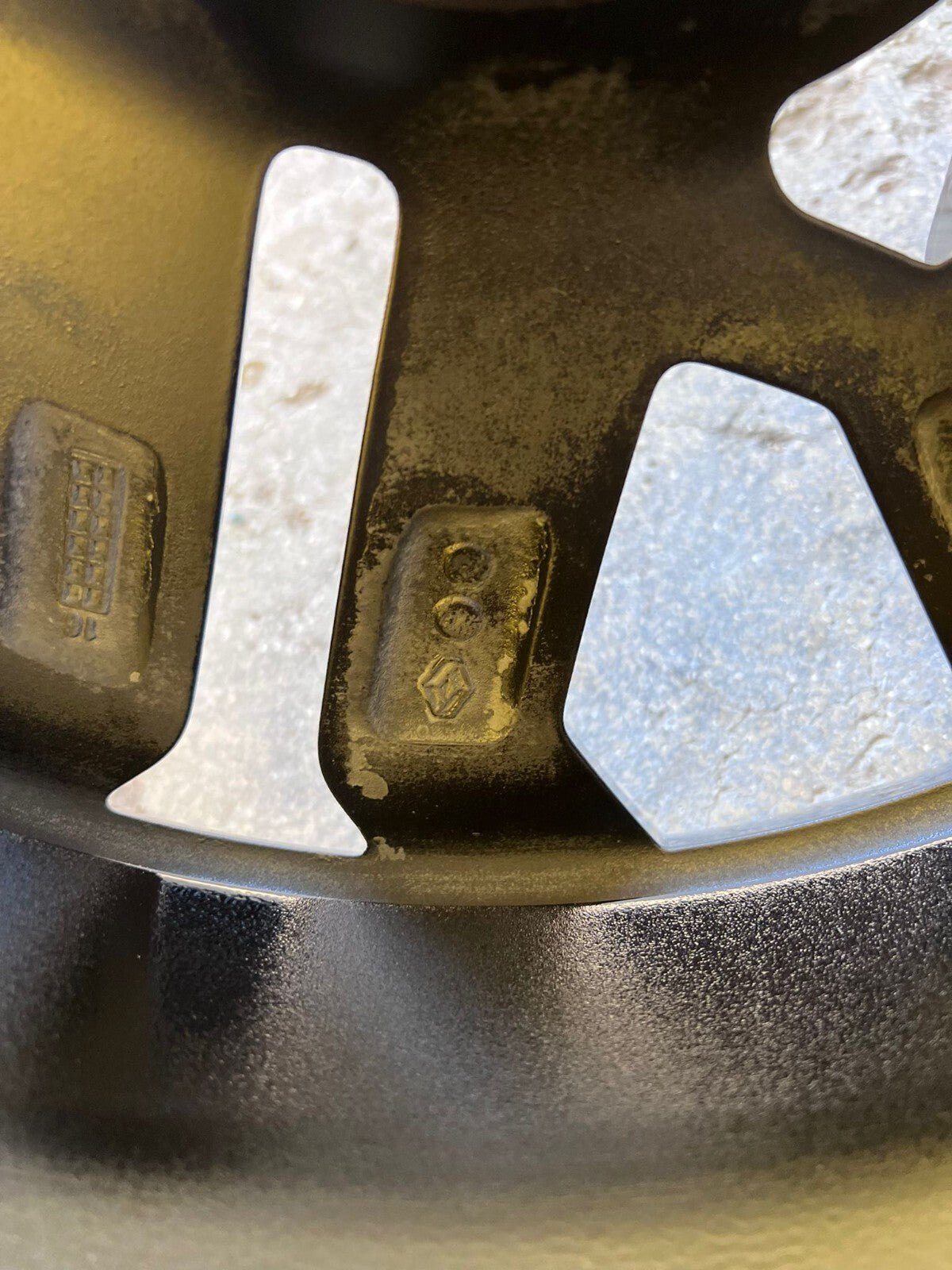 4 CERCHI LEGA RENAULT TWINGO NERO  RAGGIO 17 ORIGINALI DOPPIA MISURA