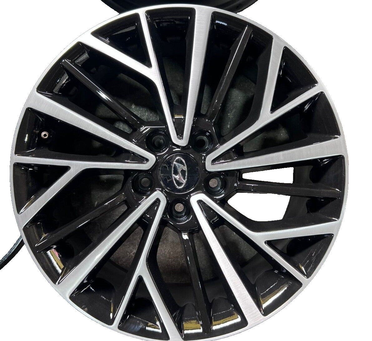 set 4 CERCHI HYUNDAI TUCSON 18 ORIGINALI