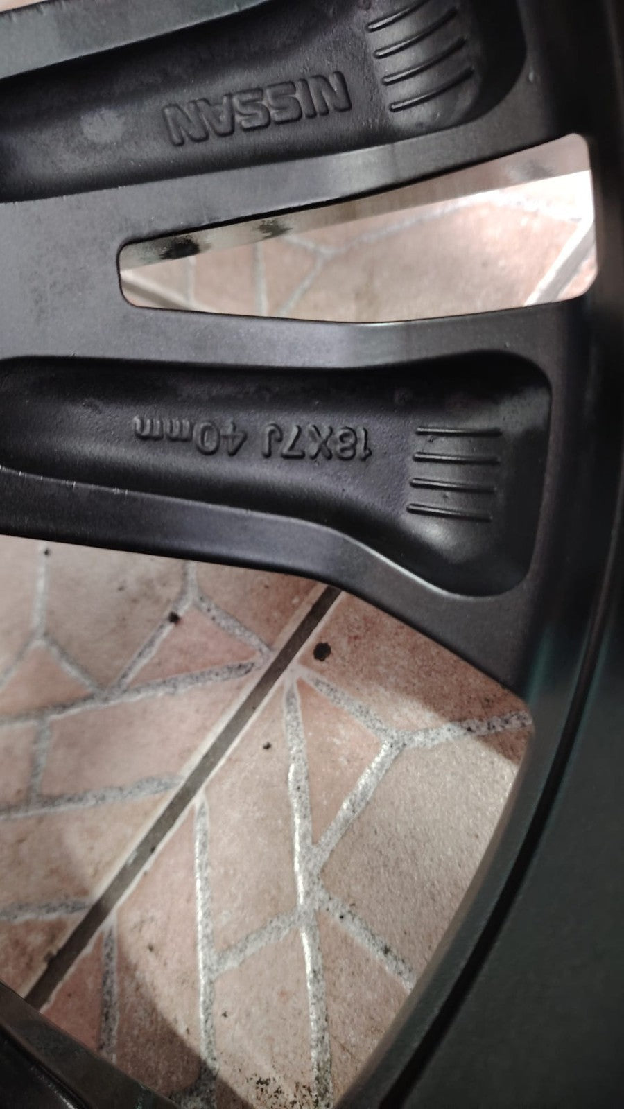 set 4 cerchi in lega originali Nissan Qashqai  raggio 18 incluse valvole tpms