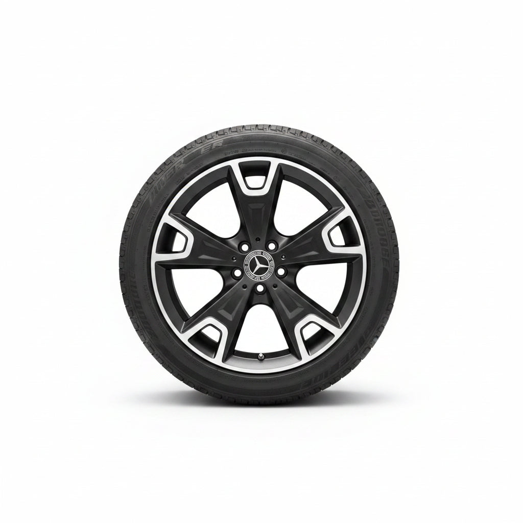 4 CERCHI IN LEGA DA 19 MERCEDES   GLA ORIGINALI COMPLETI PNEUMATICI SEMINUOVI