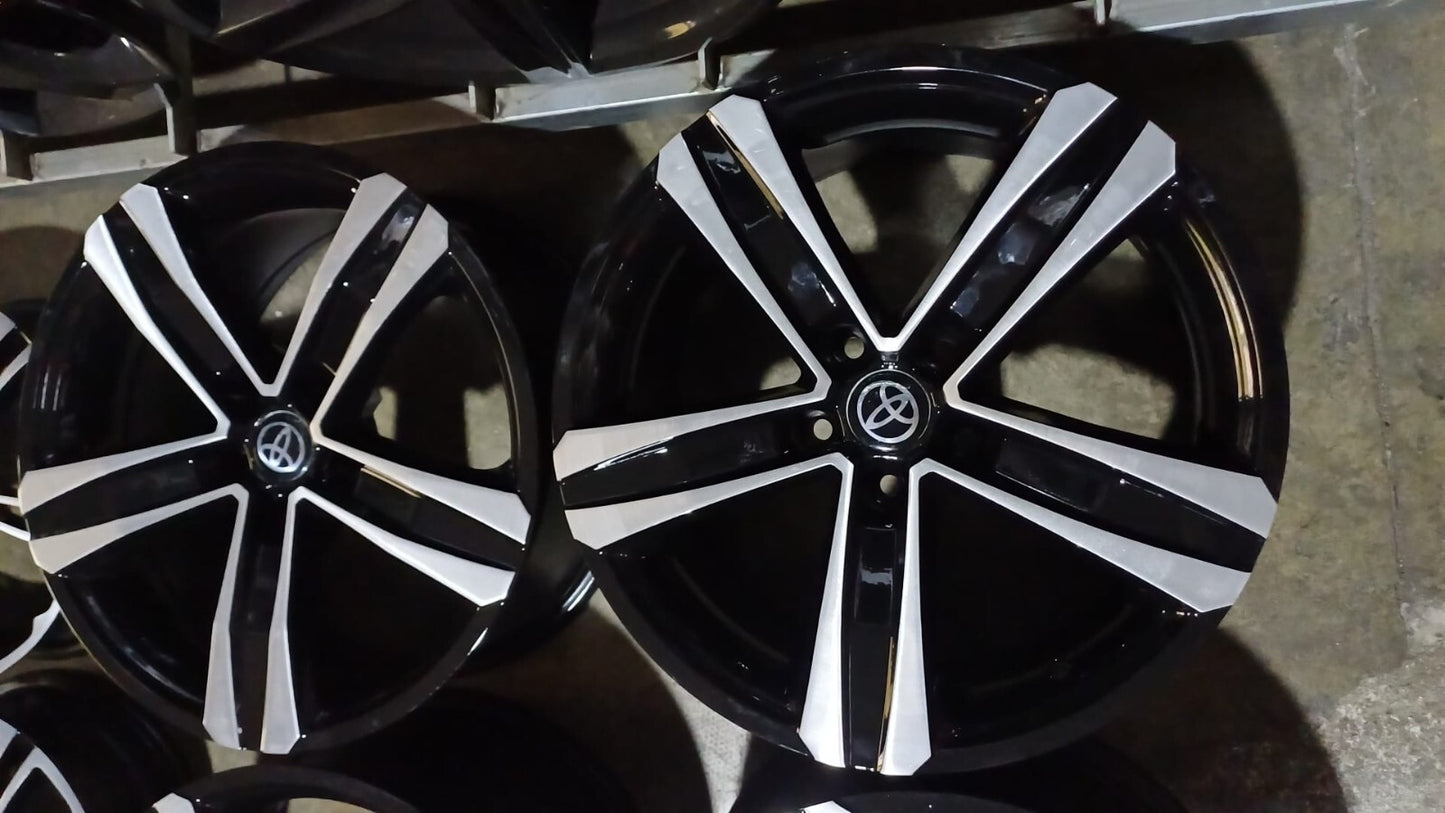 4 Cerchi In Lega Toyota Rav4 MARCA MAK (NON ORIGINALI) R.18
