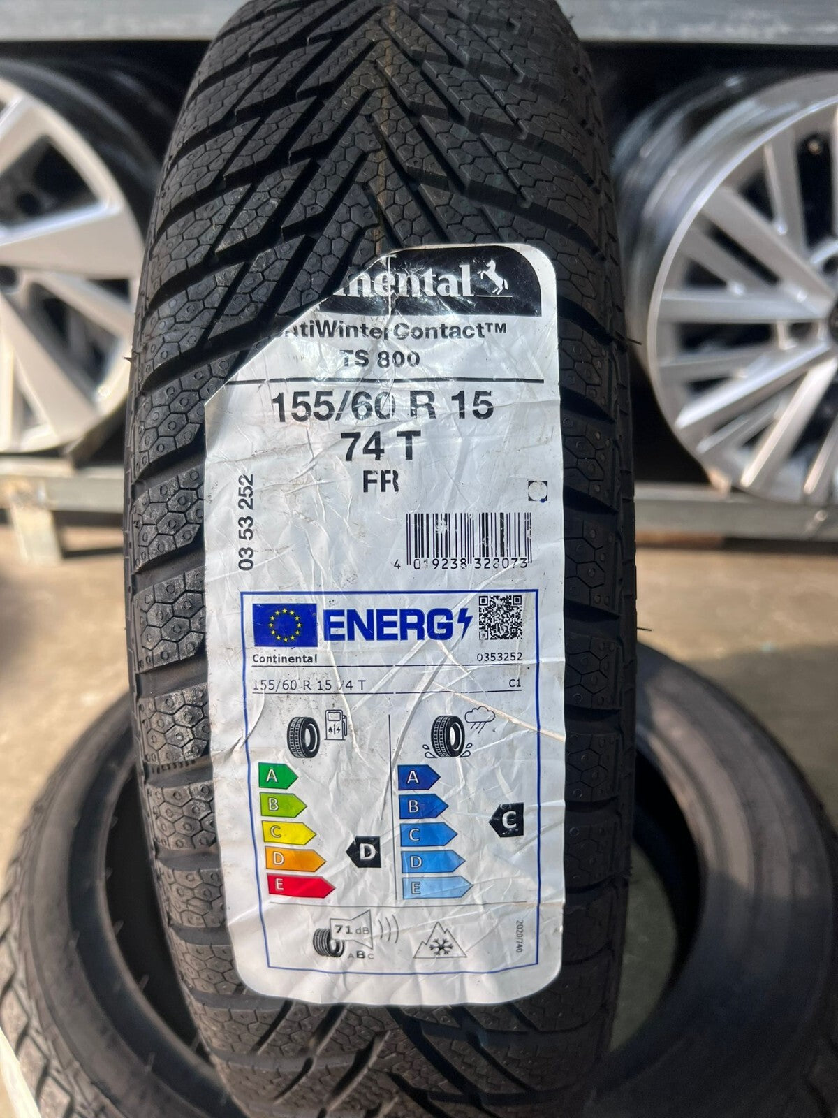 155/60 R15 Continental  CONTINENTAL WIN.CONTACT TS800 74T
