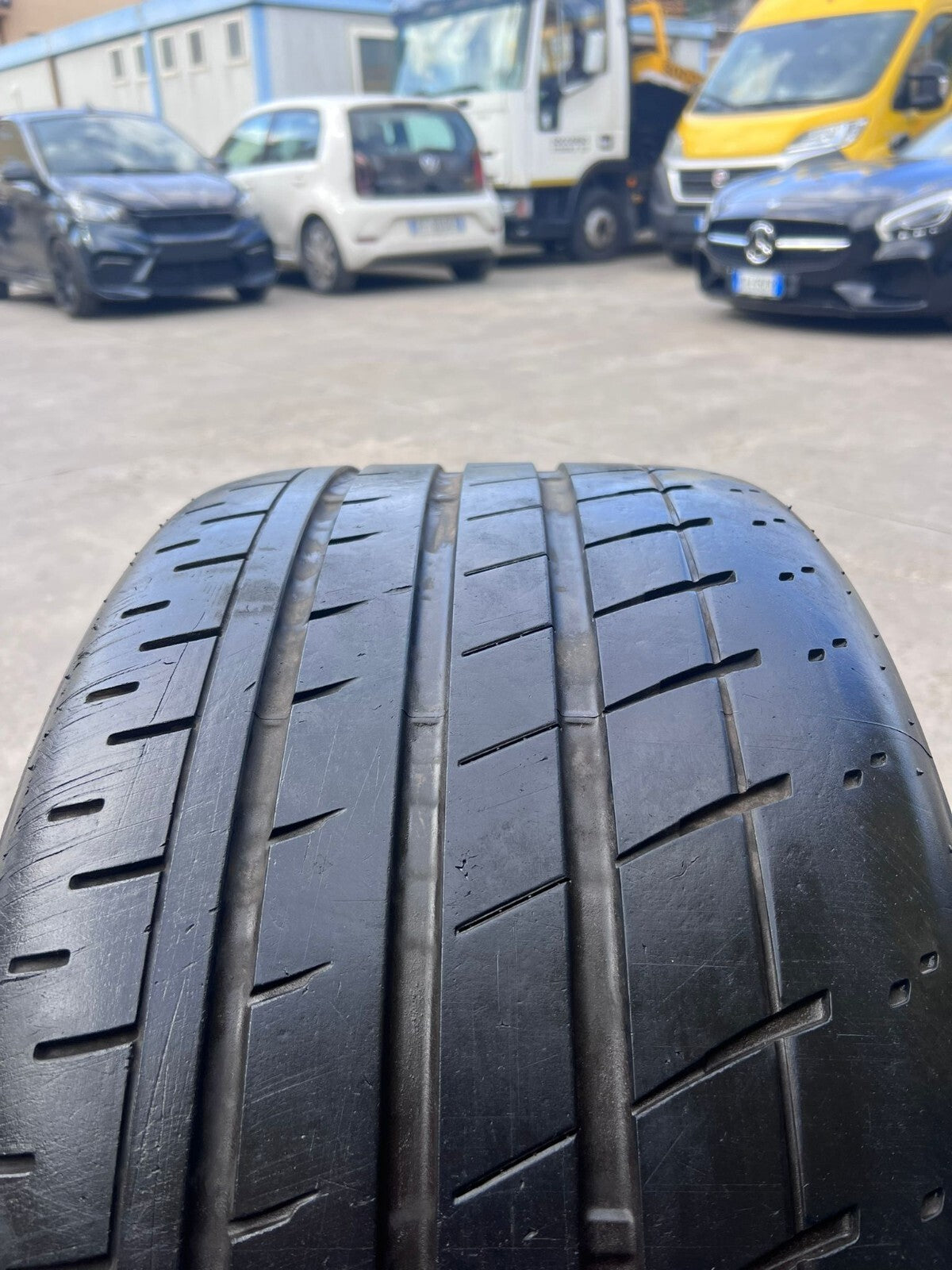 CERCHIO SINGOLO FERRARI R20 COMPLETO DI GOMMA BRIDGESTONE