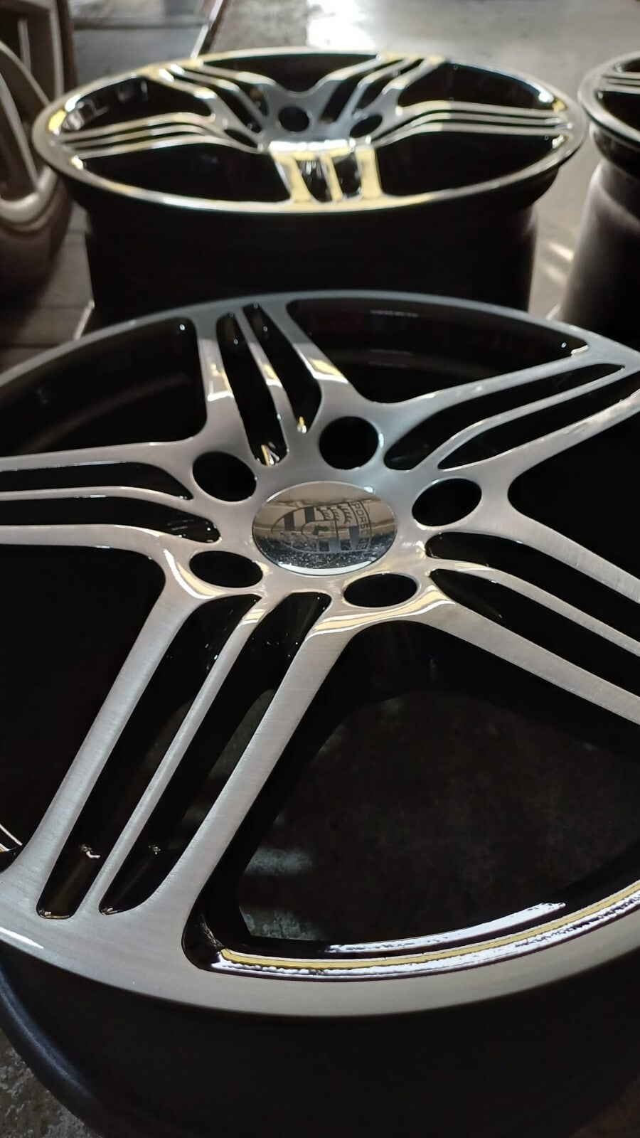 4 CERCHI PORSCHE 911-997 RAGGIO 18