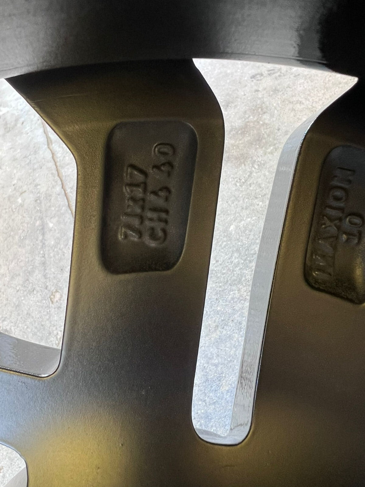 4 CERCHI LEGA RENAULT TWINGO NERO  RAGGIO 17 ORIGINALI DOPPIA MISURA