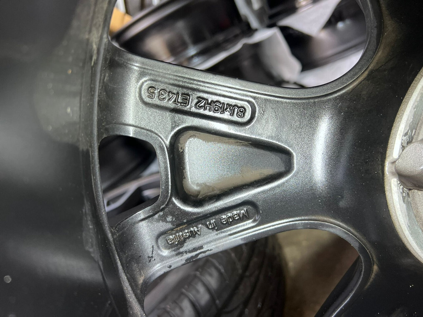 4 CERCHI IN LEGA DA 19 MERCEDES   GLA ORIGINALI COMPLETI PNEUMATICI SEMINUOVI