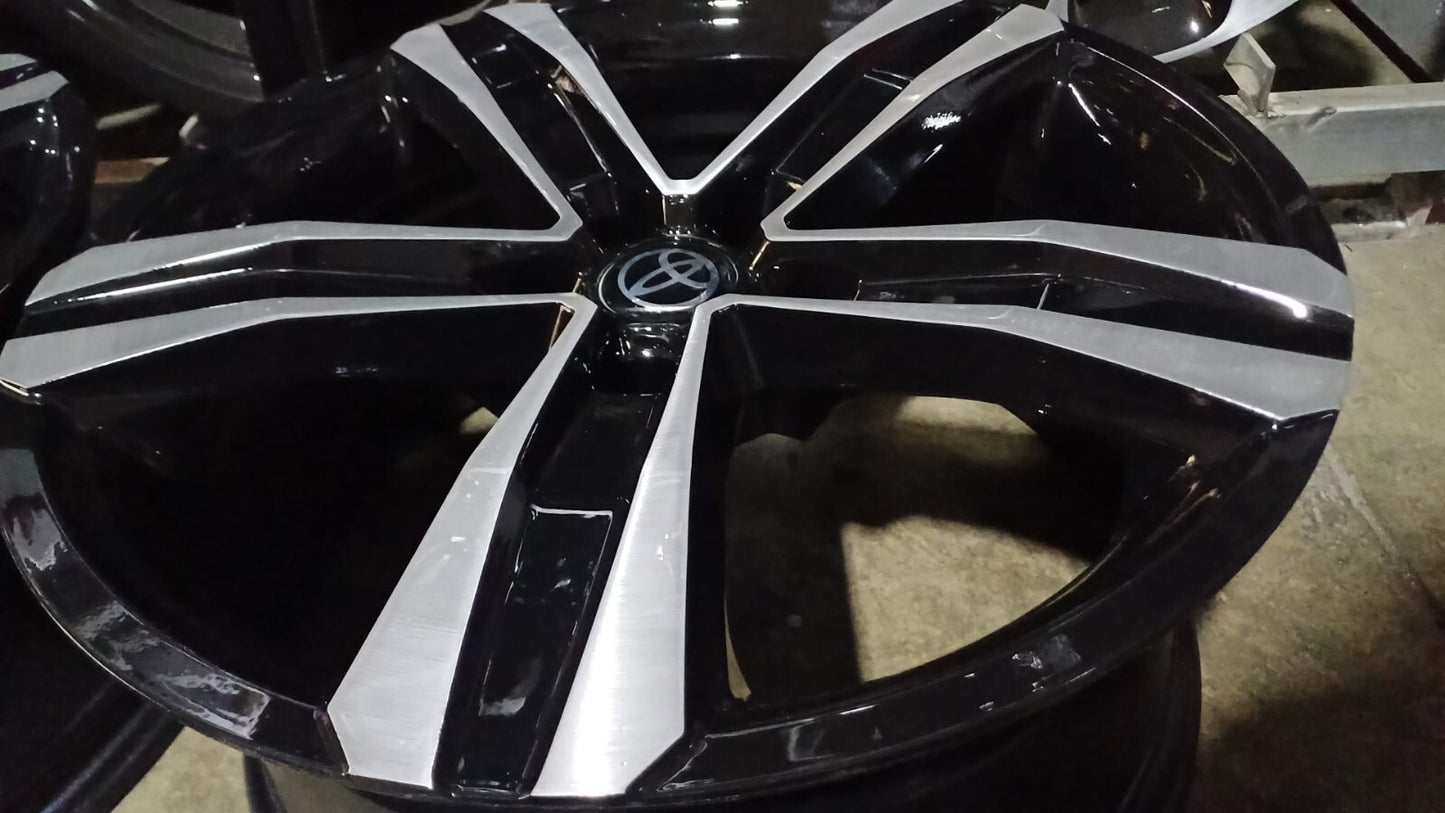 4 Cerchi In Lega Toyota Rav4 MARCA MAK (NON ORIGINALI) R.18