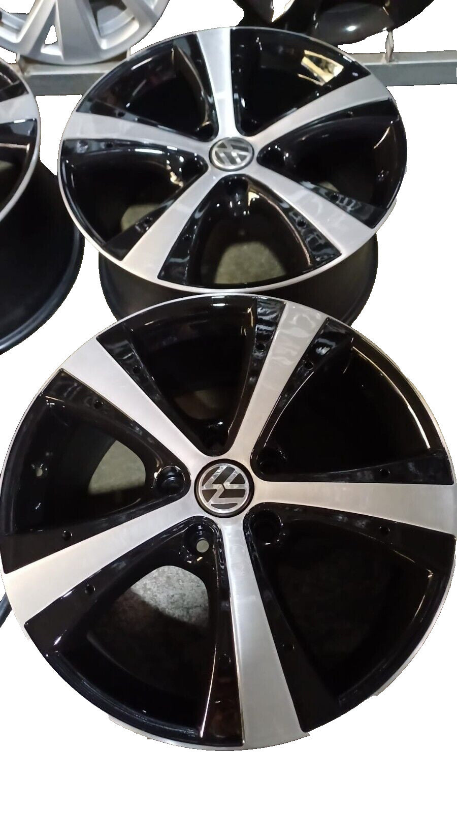 4 CERCHI IN LEGA VOLKSWAGEN TOUAREG  ORIGINALI RAGGIO 19