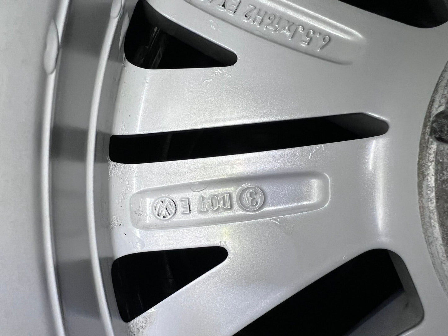4 CERCHI ORIGINALI VOLKSWAGEN GOLF R16