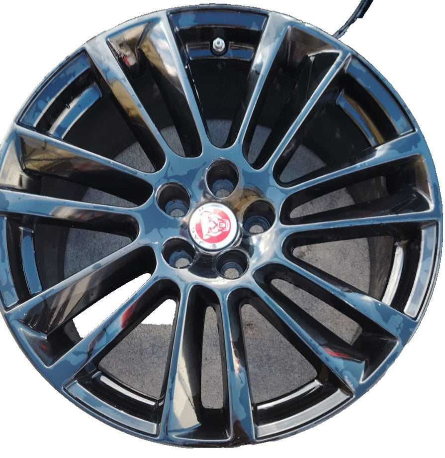 set 4 cerchi in lega originali Jaguar e-pace raggio 19 incluse valvole tpms